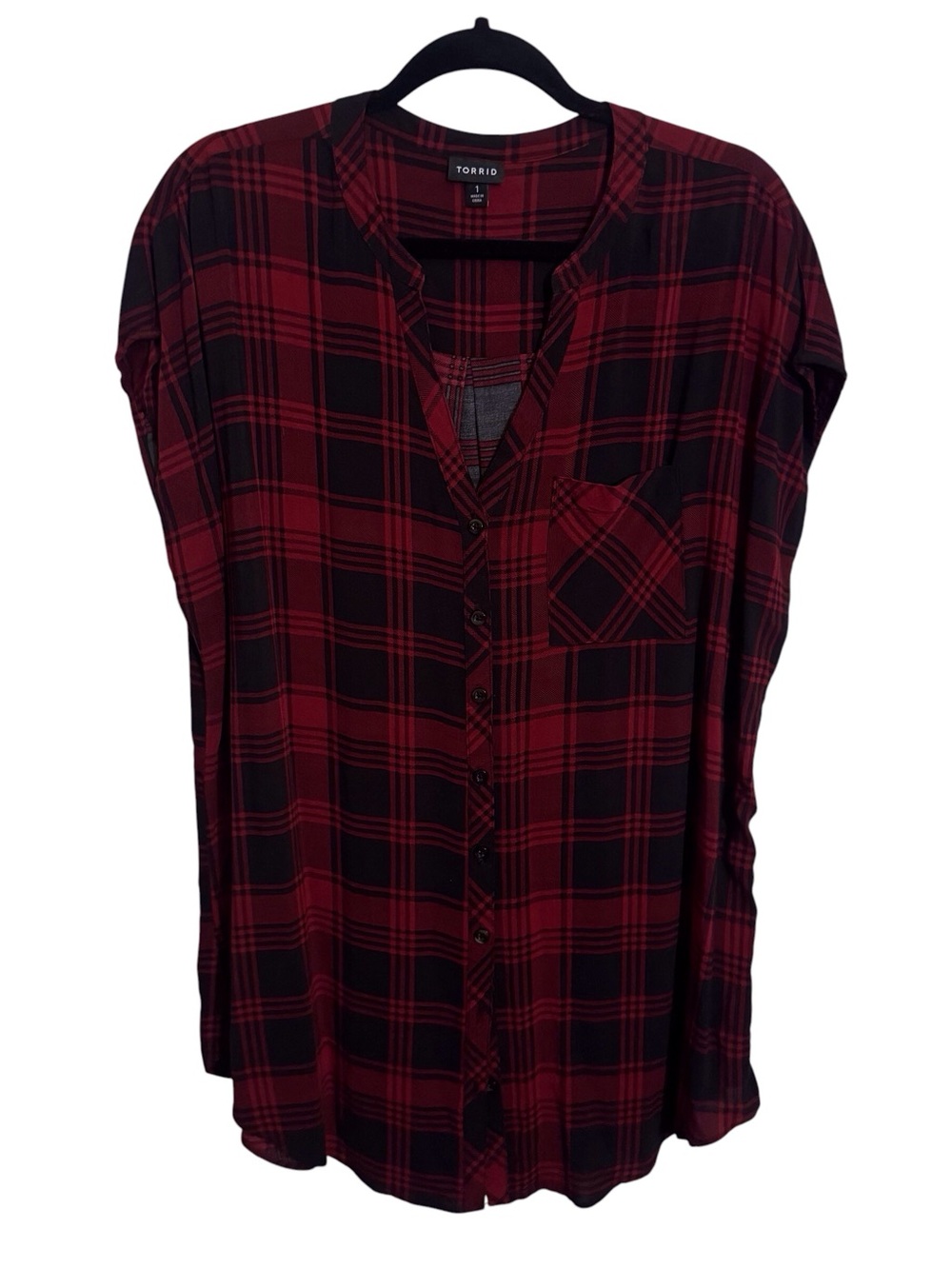 Torrid Size 1X Red Black Short Sleeve Plaid Tunic Top Pocket Rayon Grunge